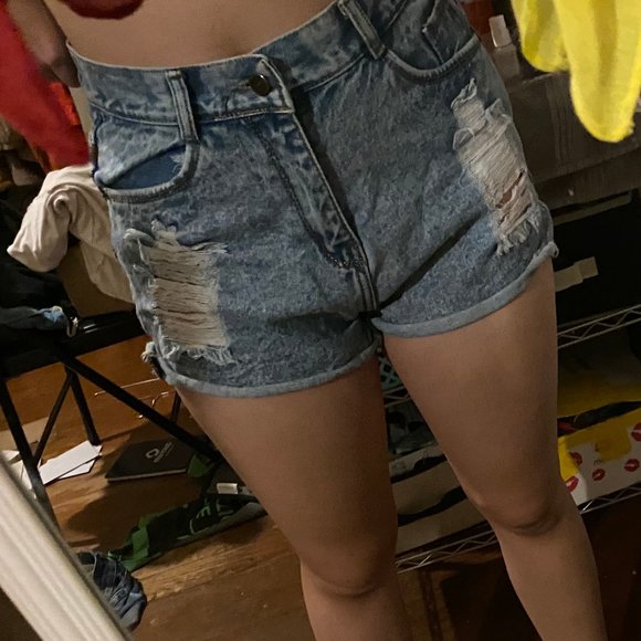High-rise Denim Shorts, Size S - Picture 3 of 3